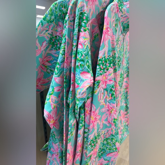 Lilly Pulitzer Tops - Lilly Pulitzer popover
